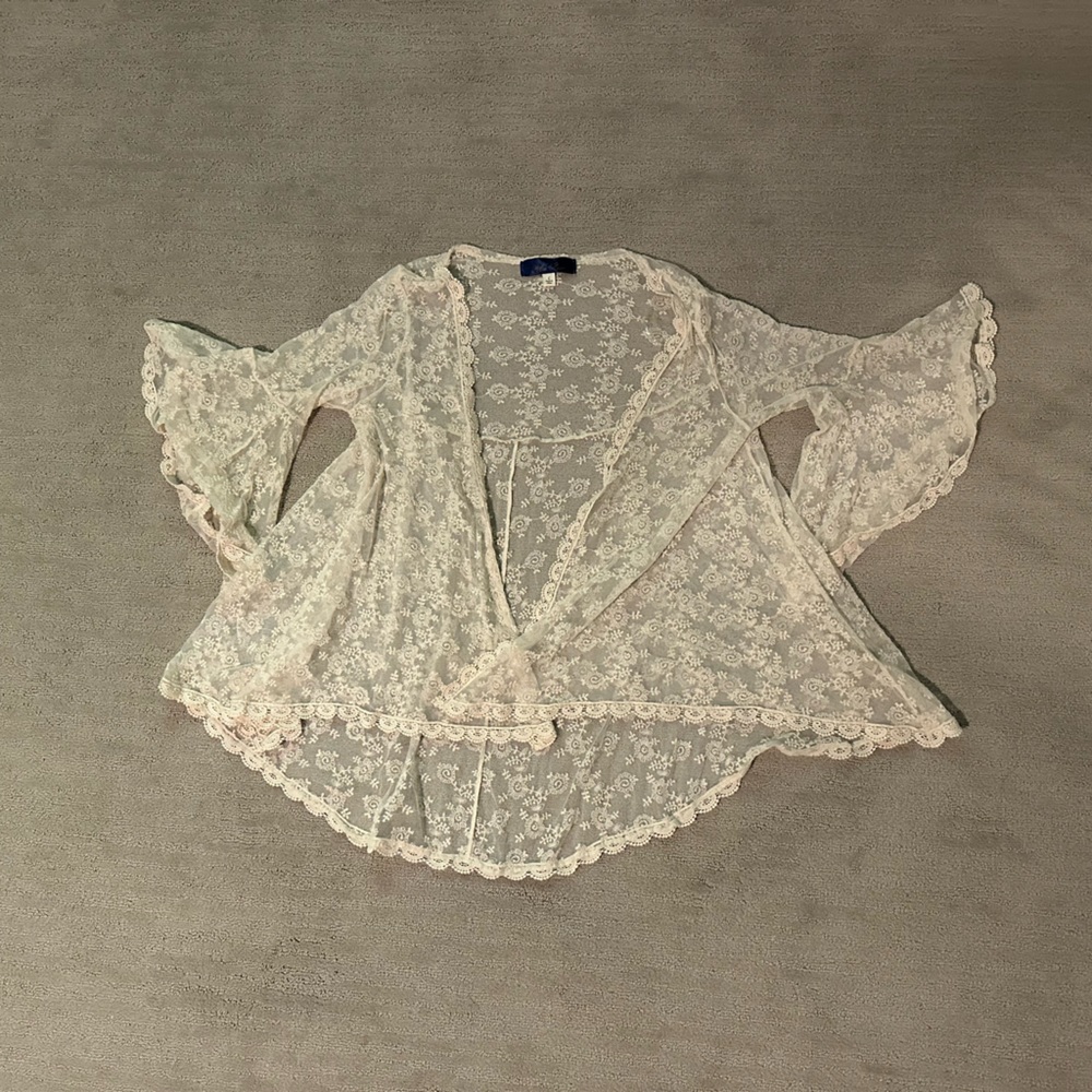 Cream lace cover up / kimono size L